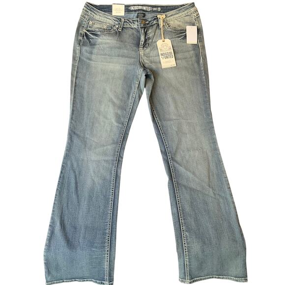 Indigo United Women Flared Jeans size 15 Blue Mid Rise Stretch Boot Cut NWT - Picture 1 of 11